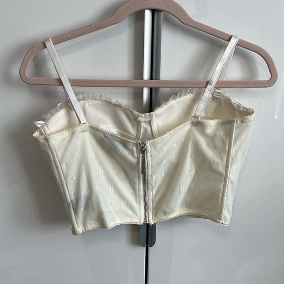 NWOT SAY WHAT Elegant Cream Lace Bustier Top, Size L - Picture 5 of 8
